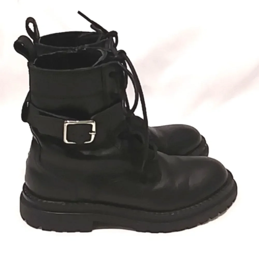 Zara Girls Combat Boots Leather Lug Easy Zip Laced Look Silver Buckles EU 32